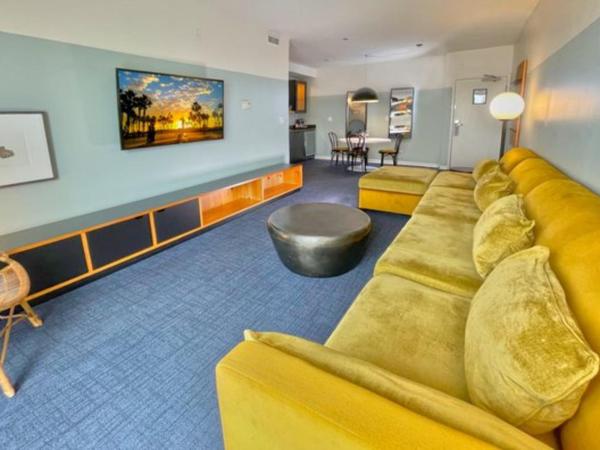 Hotel Erwin Venice Beach : photo 2 de la chambre suite lit king-size - vue sur ville