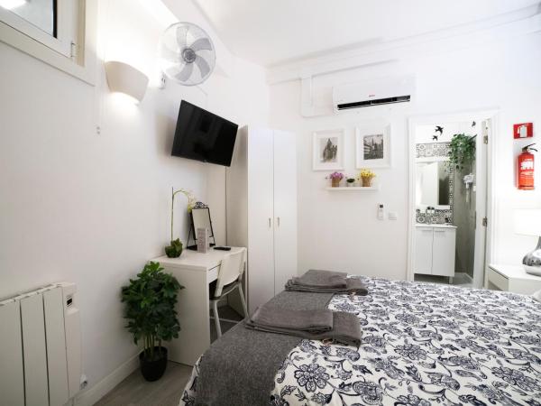 Guest House Triunfo : photo 6 de la chambre chambre double intérieur