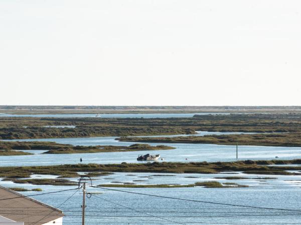 Faro Heart - Breakfast option : photo 7 de la chambre deluxe family room - third floor
