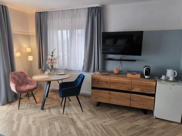 Pension Villa Marit : photo 7 de la chambre chambre double avec patio