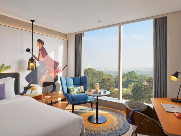 Hyatt Centric Hebbal Bengaluru : photo 2 de la chambre chambre lits jumeaux - vue sur forêt