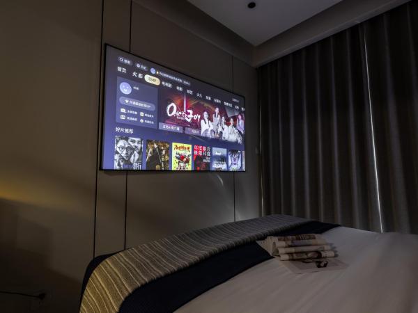 岗厦雅乐行政公寓- Shenzhen Convention and Exhibition Center : photo 8 de la chambre chambre supérieure lit queen-size
