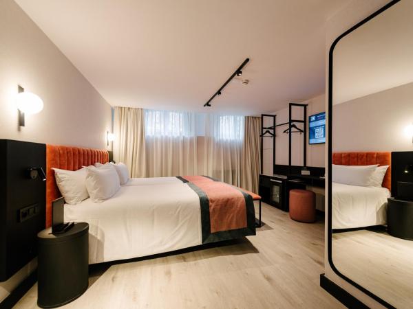 Catalonia Vondel Amsterdam : photo 2 de la chambre chambre double souterraine - vue limitée