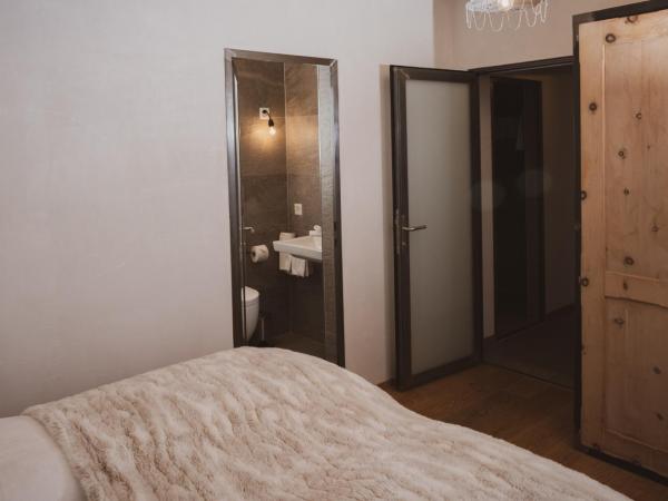 Backstage Hotel Serviced Apartments : photo 5 de la chambre appartement 2 chambres avec jardin