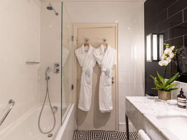 Waldorf Astoria Versailles - Trianon Palace : photo 2 de la chambre chambre lit king-size - pavillon 4 Étoiles