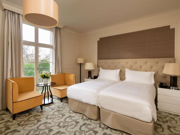 Waldorf Astoria Versailles - Trianon Palace : photo 2 de la chambre chambre lits jumeaux - pavillon 4 Étoiles