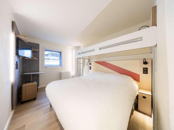 ibis budget Bordeaux Centre Mériadeck : photo 2 de la chambre chambre triple avec lit superposé