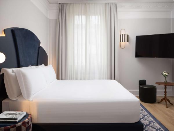 Anglo American Hotel Florence, Curio Collection By Hilton : photo 6 de la chambre chambre king de luxe avec terrasse