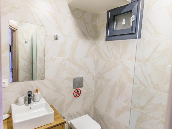 Luxury Apartments by thesbnb : photo 8 de la chambre appartement avec balcon