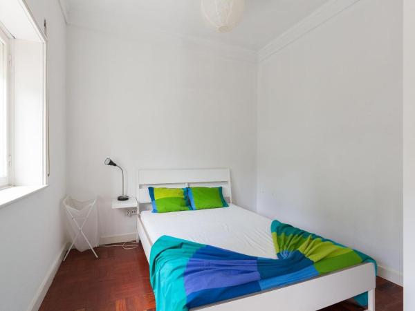 Relógio Guest House : photo 2 de la chambre chambre double avec salle de bains commune