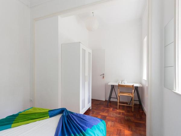 Relógio Guest House : photo 3 de la chambre chambre double avec salle de bains commune