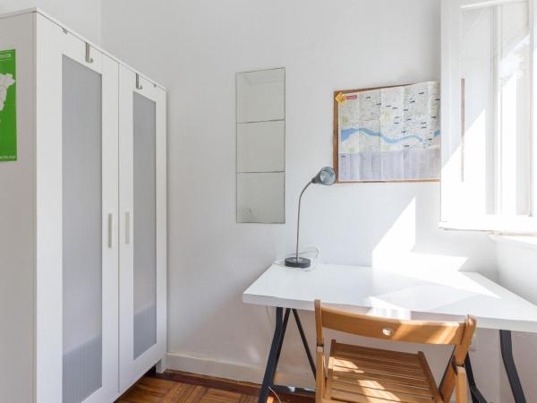 Relógio Guest House : photo 1 de la chambre chambre simple avec salle de bains commune