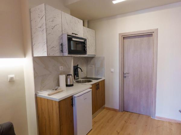 Luxury Apartments by thesbnb : photo 8 de la chambre appartement avec balcon