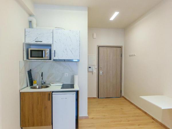 Luxury Apartments by thesbnb : photo 7 de la chambre appartement avec balcon