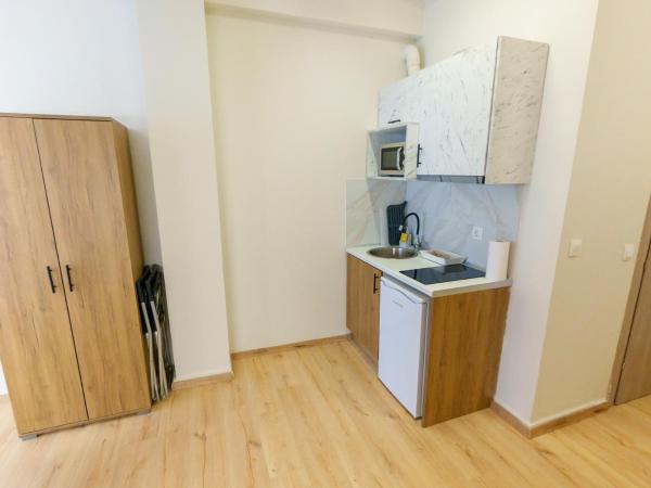 Luxury Apartments by thesbnb : photo 2 de la chambre appartement avec balcon