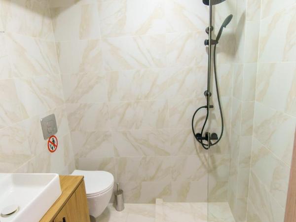 Luxury Apartments by thesbnb : photo 2 de la chambre appartement avec balcon