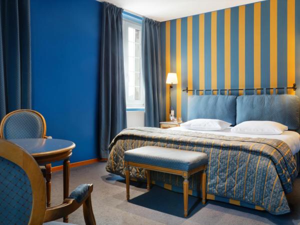 Logis Hôtel Beauséjour Colmar : photo 1 de la chambre chambre tradition balnéo