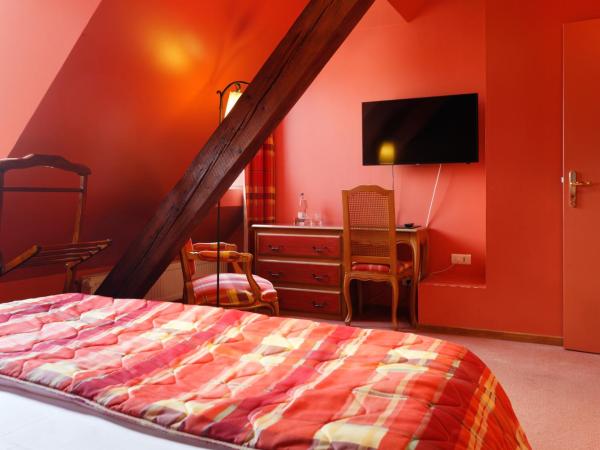Logis Hôtel Beauséjour Colmar : photo 2 de la chambre suite tradition balnéo