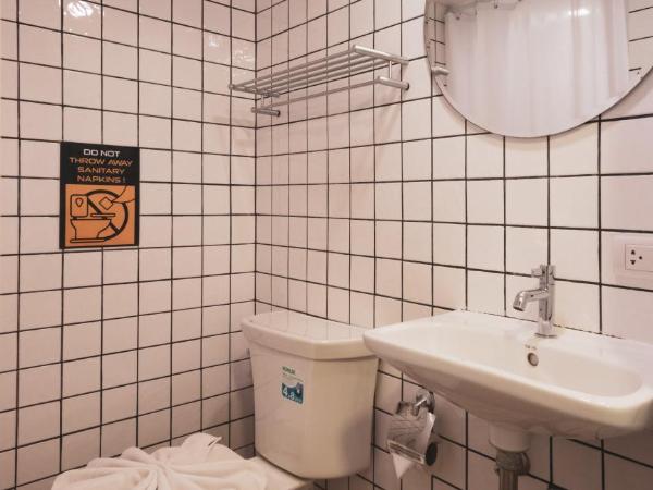 Book a Bed Poshtel - SHA Plus : photo 10 de la chambre chambre double Économique