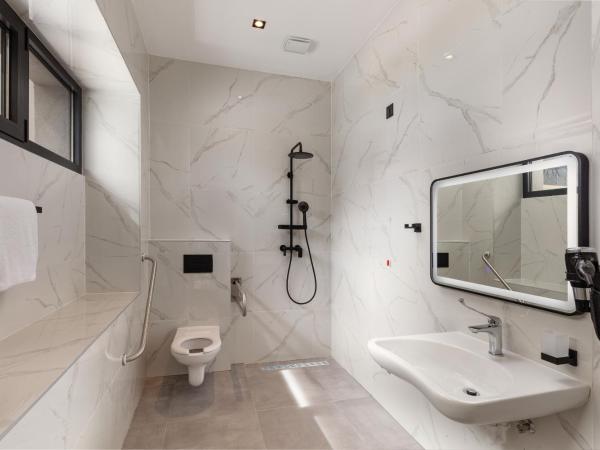 SeeSea Hotel : photo 4 de la chambre chambre double - accessible aux personnes à mobilité réduite