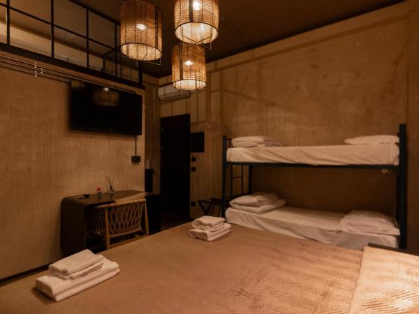 Hostel 7 : photo 1 de la chambre chambre quadruple supérieure 