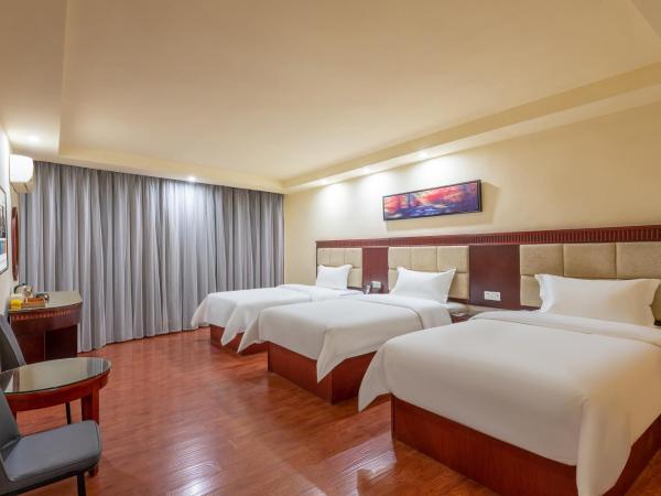 Huahang Hotel - Guangzhou Baiyun International Airport - Free airport shuttle bus : photo 3 de la chambre chambre triple
