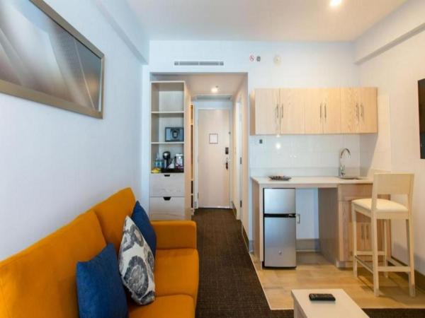 Gran Hotel de Puebla by HNF : photo 1 de la chambre suite junior lit king-size avec canapé-lit