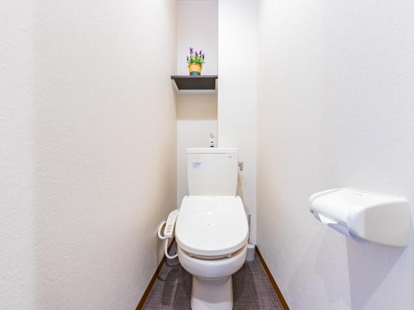 JA Hotel Shinfukae 新深江 : photo 8 de la chambre chambre simple avec salle de bains 