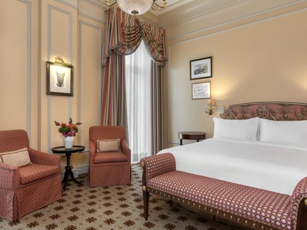 Hotel Grande Bretagne, a Luxury Collection Hotel, Athens : photo 3 de la chambre chambre lit king-size deluxe - vue sur ville