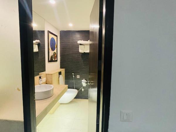 Saltstayz Malcha - Chanakyapuri : photo 1 de la chambre chambre lit king-size supérieure