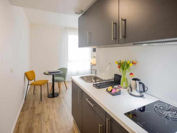 All Suites Appart Hotel Le Havre : photo 4 de la chambre studio supérieur avec lit double