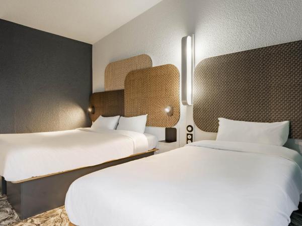 B&B HOTEL Valenciennes Sud : photo 4 de la chambre chambre triple