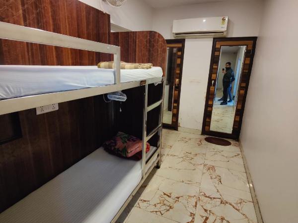 Pink City By Comfort Rooms : photo 2 de la chambre lit dans dortoir mixte de 6 lits