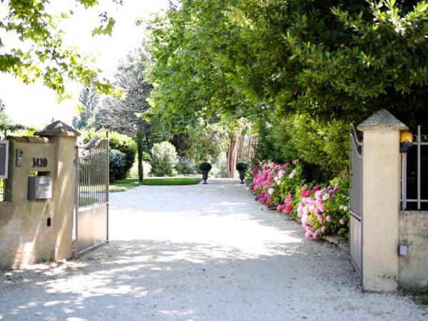 Mas Château Blanc : photo 10 de la chambre chambre double supérieure