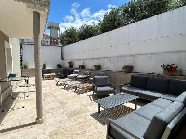 Villa Lučica Trogir : photo 10 de la chambre chambre double ou lits jumeaux avec terrasse