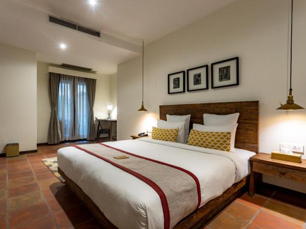 Hotel Roadhouse : photo 1 de la chambre suite familiale avec terrasse