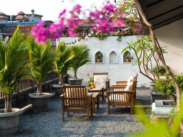 Hotel Roadhouse : photo 9 de la chambre suite familiale avec terrasse