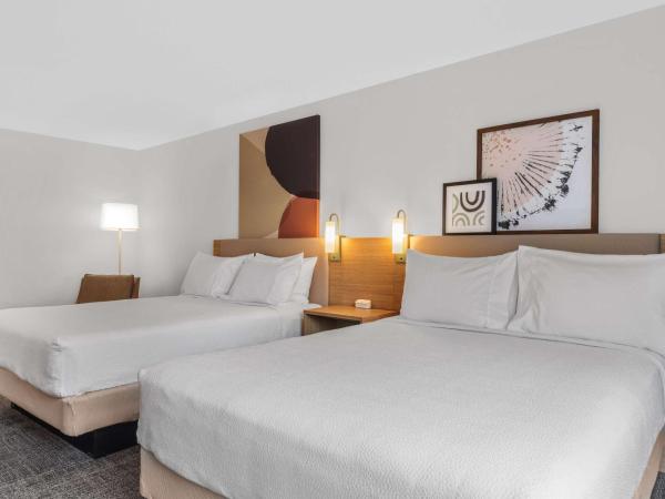 Spark By Hilton Charlotte Tyvola I-77 : photo 1 de la chambre chambre avec 2 grands lits queen-size 