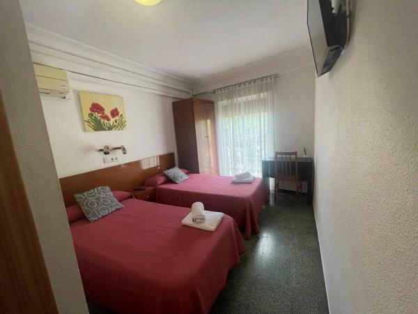 Hostal Cumbre : photo 5 de la chambre chambre lits jumeaux