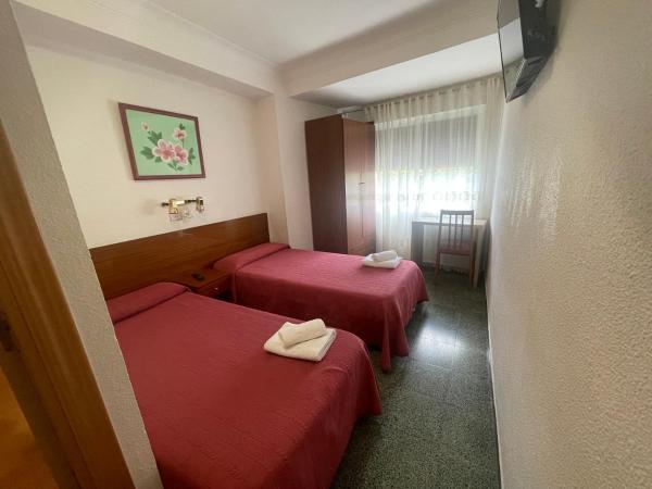 Hostal Cumbre : photo 8 de la chambre chambre lits jumeaux