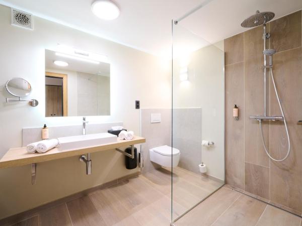 Les Tanneurs : photo 7 de la chambre chambre double avec baignoire spa