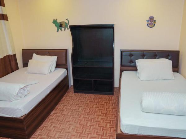 Gypsy Hostel & Backpackers : photo 1 de la chambre chambre triple Économique