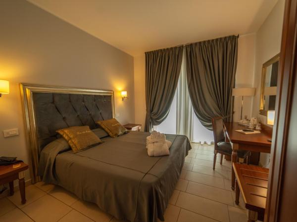 Hotel Parco delle Fontane : photo 2 de la chambre chambre double avec terrasse