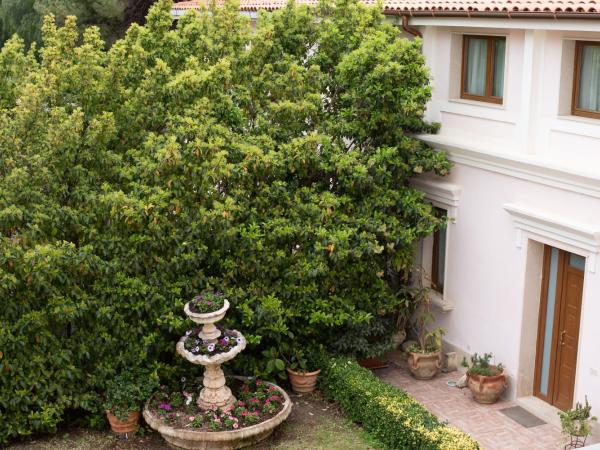 Hotel Parco delle Fontane : photo 10 de la chambre chambre deluxe