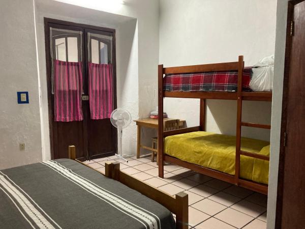 Hostal Luz de Luna Nuyoo : photo 2 de la chambre chambre lits jumeaux