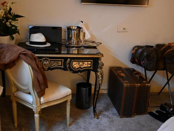 Hôtel La Villa Eugene : photo 5 de la chambre chambre supérieure