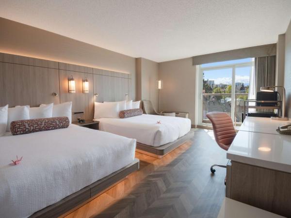 Coast Victoria Hotel & Marina by APA : photo 1 de la chambre chambre lit queen-size