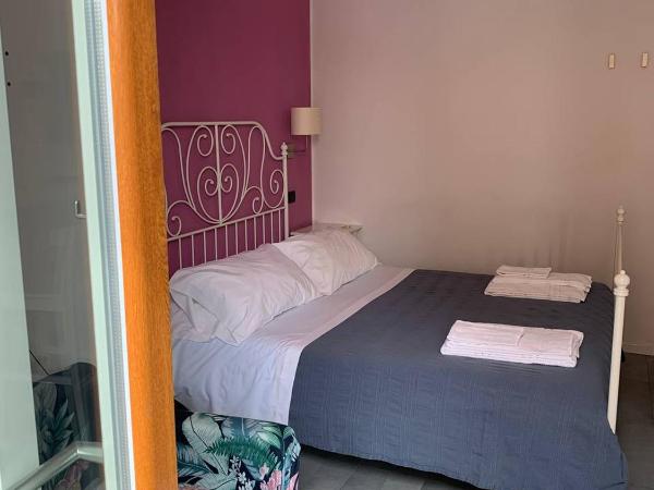 Guest house Le Sibille : photo 1 de la chambre chambre double avec balcon