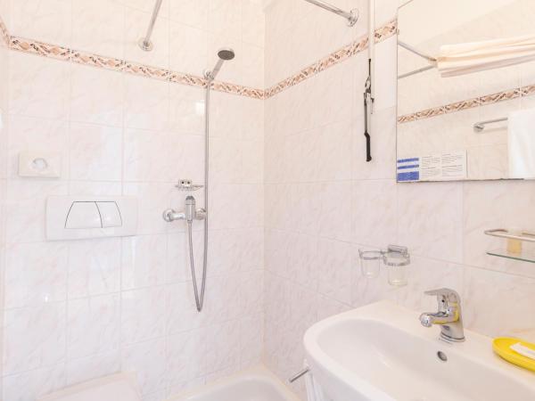 Hotel Atlantico : photo 1 de la chambre chambre double Économique