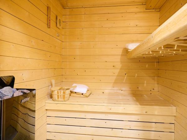 Les Tanneurs : photo 8 de la chambre suite avec sauna